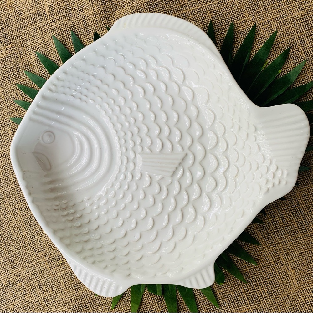 DELTIS White Fish Plater